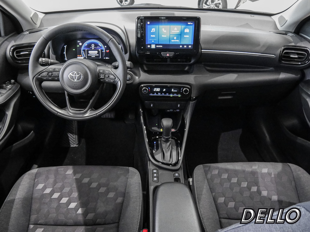 Fahrzeugansicht TOYOTA Yaris 1.5 Hybrid Teamplayer - Bild 8