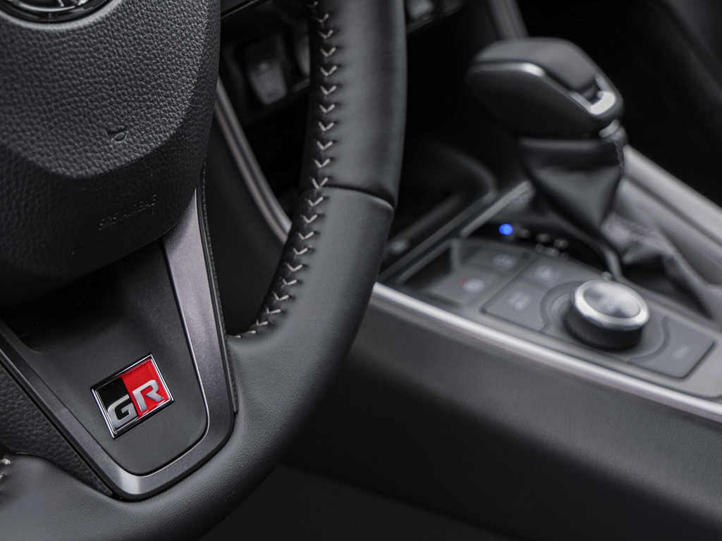 Fahrzeugansicht TOYOTA RAV4 2.5 Plug-in Hybrid 4x4 - Bild 38