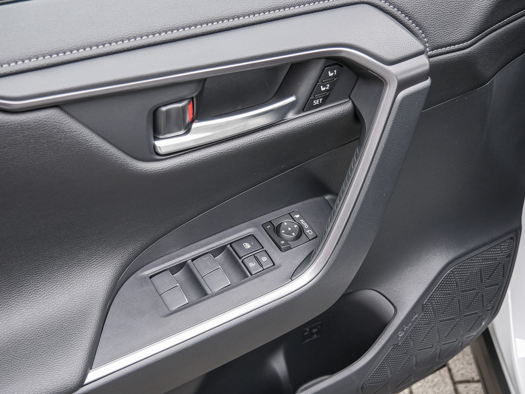 Fahrzeugansicht TOYOTA RAV4 2.5 Plug-in Hybrid 4x4 - Bild 40