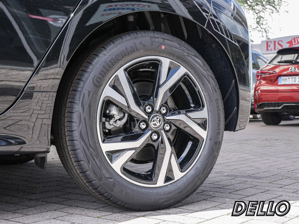 Fahrzeugansicht TOYOTA Yaris 1.5 Hybrid Teamplayer - Bild 41