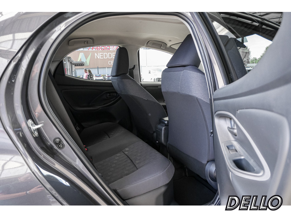 Fahrzeugansicht TOYOTA Yaris 1.5 Hybrid Teamplayer - Bild 7