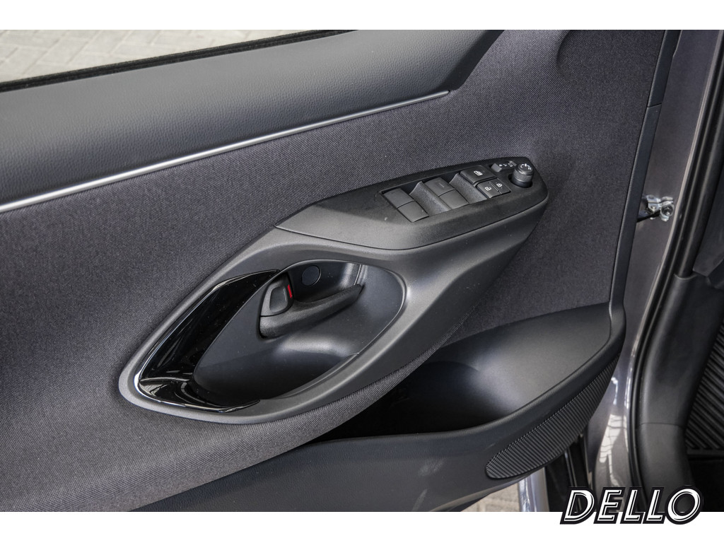 Fahrzeugansicht TOYOTA Yaris 1.5 Hybrid Teamplayer - Bild 37