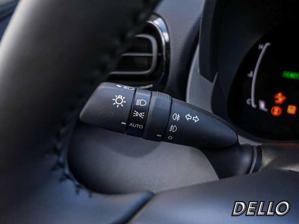 Fahrzeugansicht TOYOTA Yaris 1.5 Hybrid Teamplayer - Bild 21