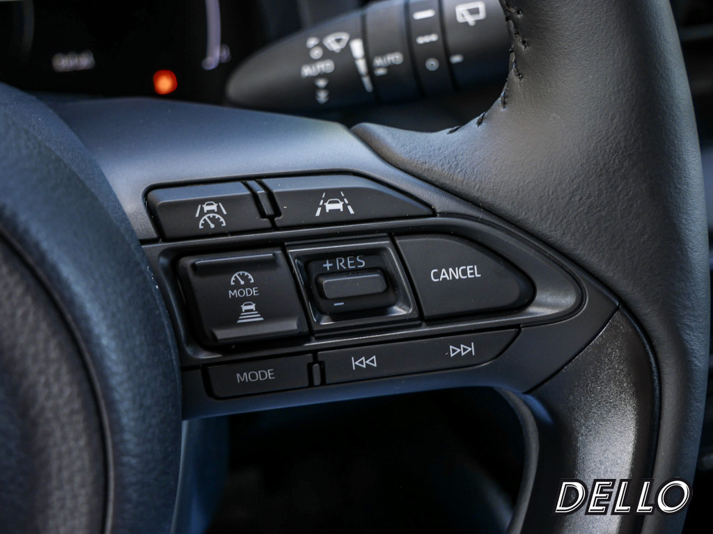 Fahrzeugansicht TOYOTA Yaris 1.5 Hybrid Teamplayer - Bild 25