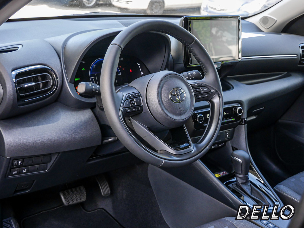 Fahrzeugansicht TOYOTA Yaris 1.5 Hybrid Teamplayer - Bild 29