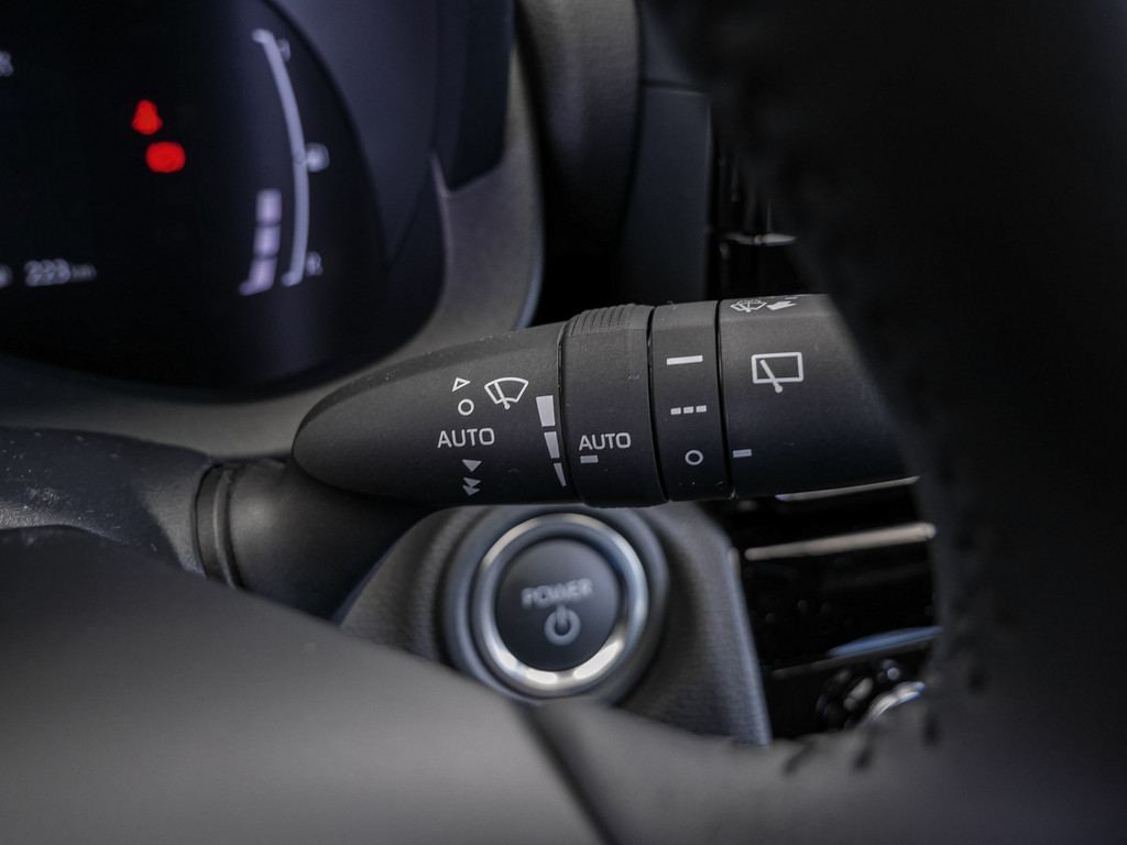 Fahrzeugansicht TOYOTA Yaris Cross 1.5 Hybrid FWD Teamplayer - Bild 28