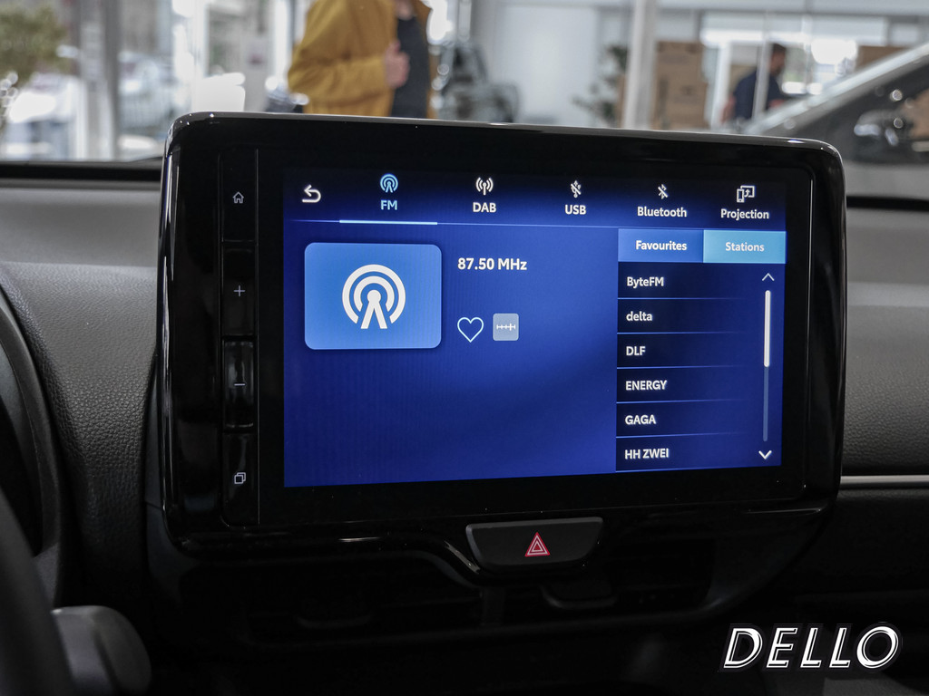 Fahrzeugansicht TOYOTA Yaris 1.5 Hybrid Teamplayer inkl.WKR +Safety+Comfortpaket - Bild 10