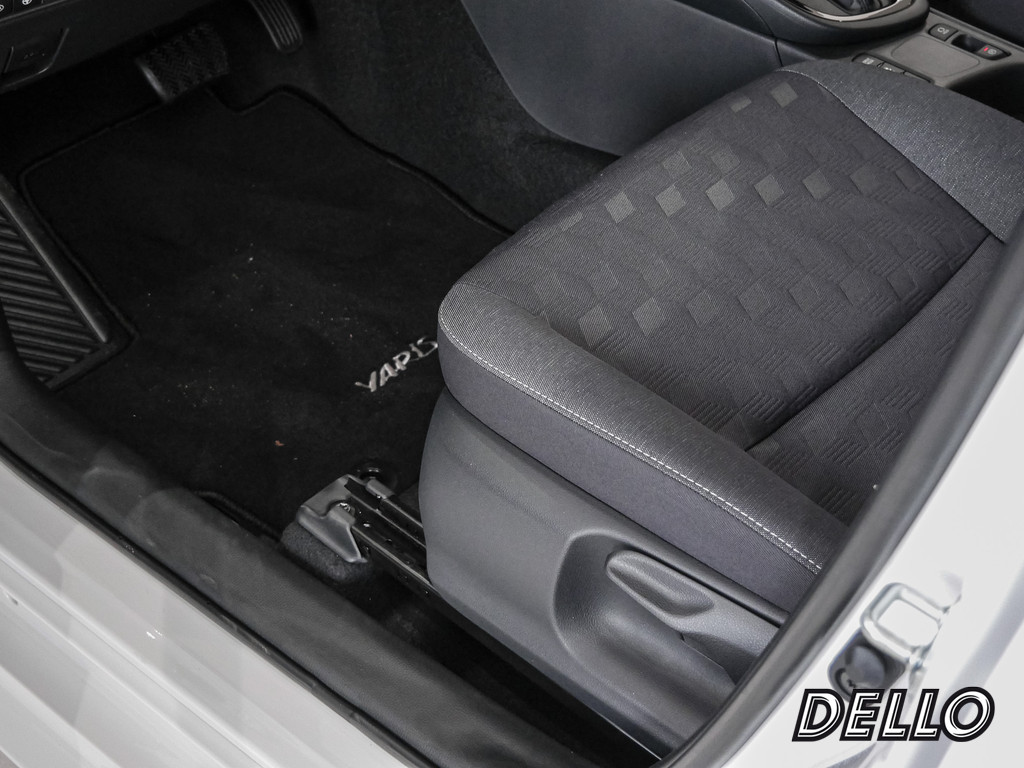 Fahrzeugansicht TOYOTA Yaris 1.5 Hybrid Teamplayer inkl.WKR +Safety+Comfortpaket - Bild 30