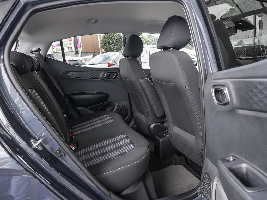 Fahrzeugansicht HYUNDAI i10 1.2 - Bild 5