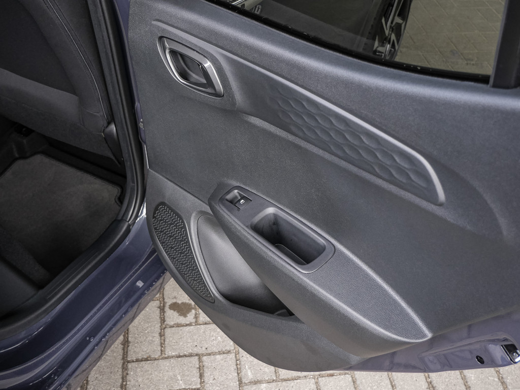 Fahrzeugansicht HYUNDAI i10 1.2 - Bild 9