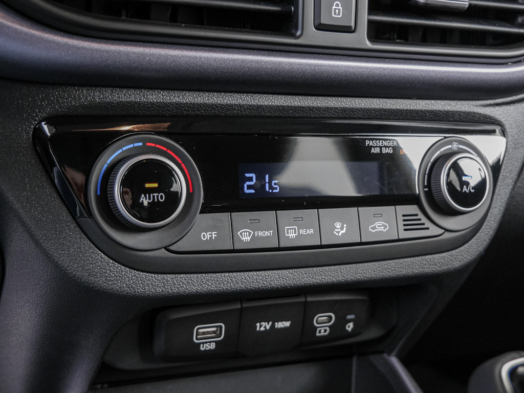 Fahrzeugansicht HYUNDAI i10 1.2 - Bild 17