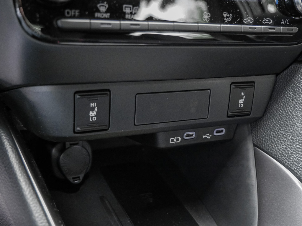 Fahrzeugansicht TOYOTA Yaris 1.5 Hybrid GR Sport - Bild 18