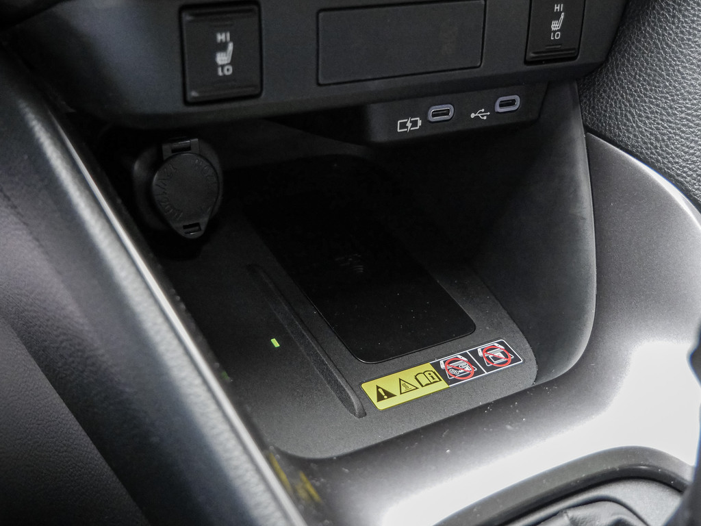 Fahrzeugansicht TOYOTA Yaris 1.5 Hybrid GR Sport - Bild 19