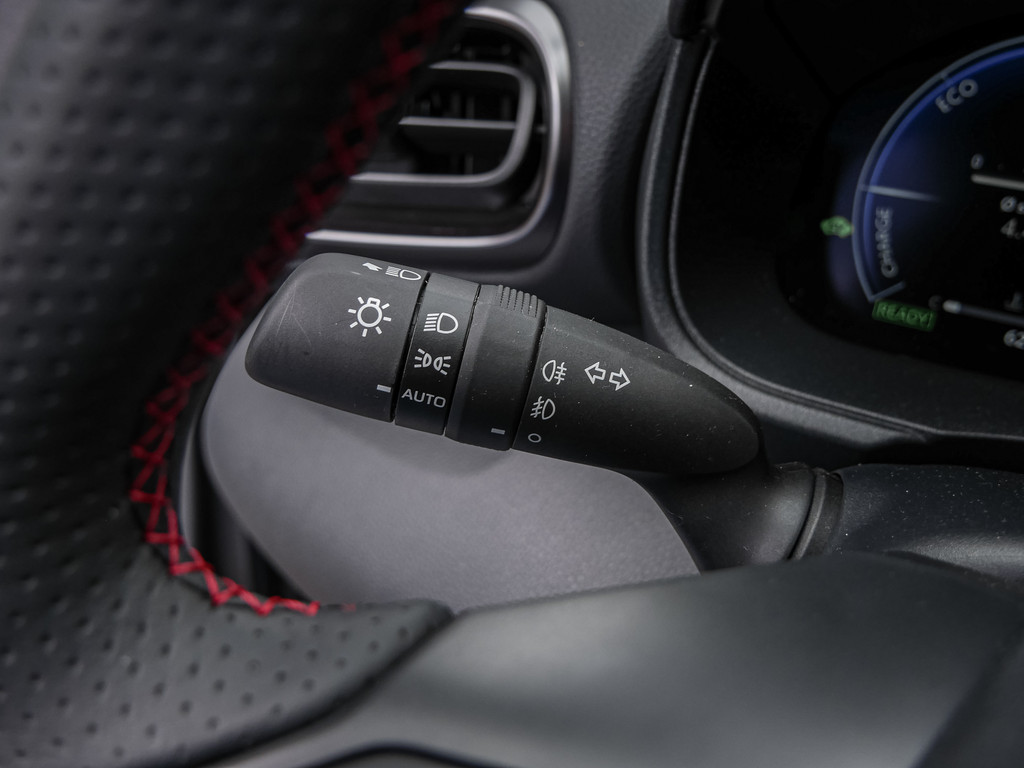 Fahrzeugansicht TOYOTA Yaris 1.5 Hybrid GR Sport - Bild 26