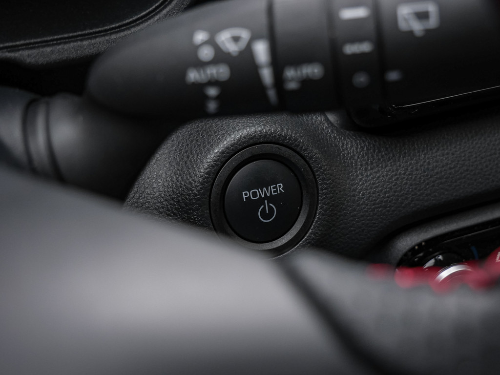 Fahrzeugansicht TOYOTA Yaris 1.5 Hybrid GR Sport - Bild 28