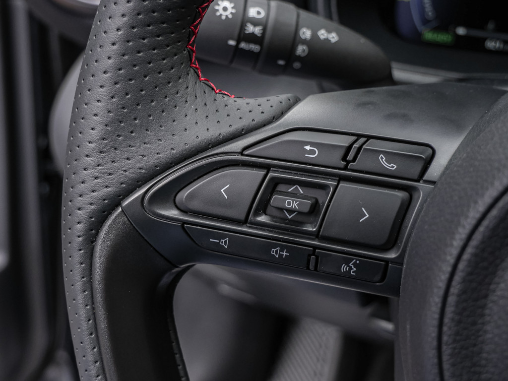 Fahrzeugansicht TOYOTA Yaris 1.5 Hybrid GR Sport - Bild 30