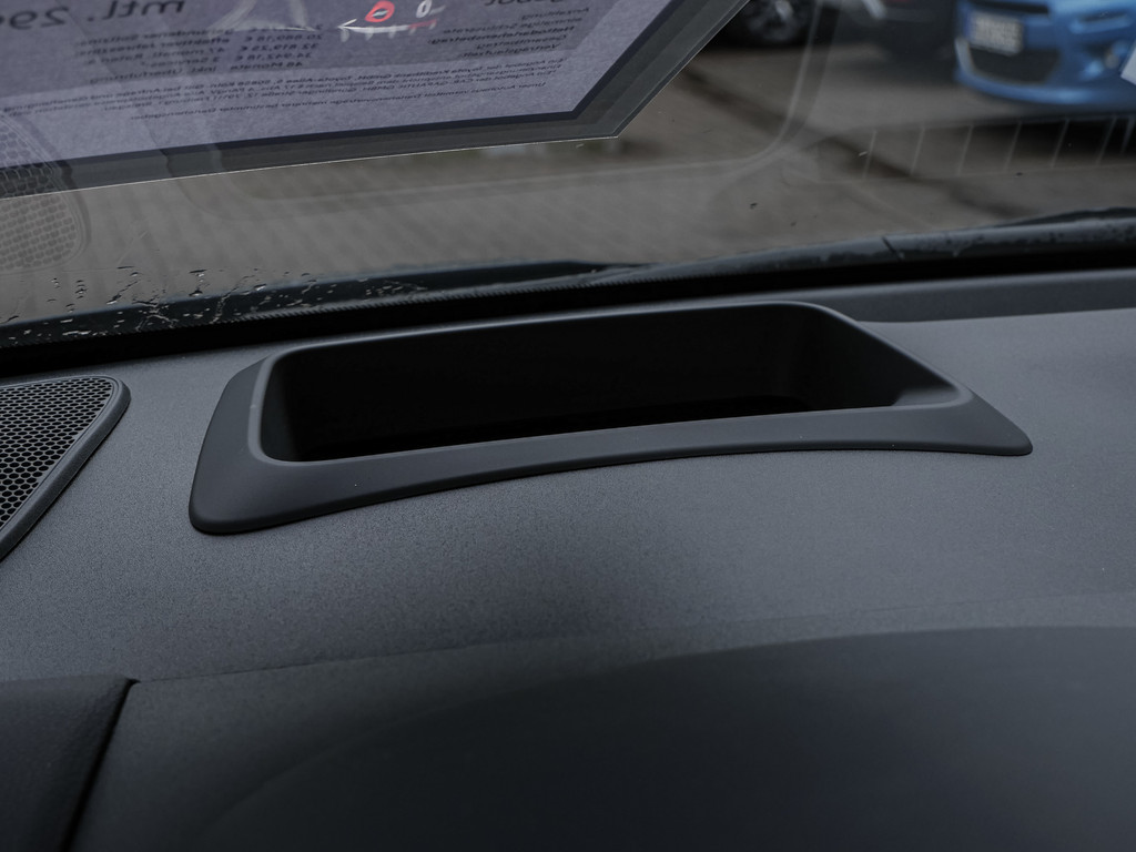 Fahrzeugansicht TOYOTA Yaris 1.5 Hybrid GR Sport - Bild 35