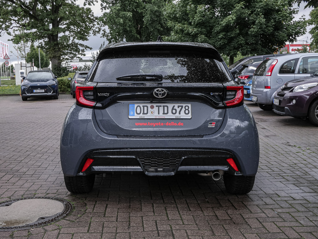 Fahrzeugansicht TOYOTA Yaris 1.5 Hybrid GR Sport - Bild 43