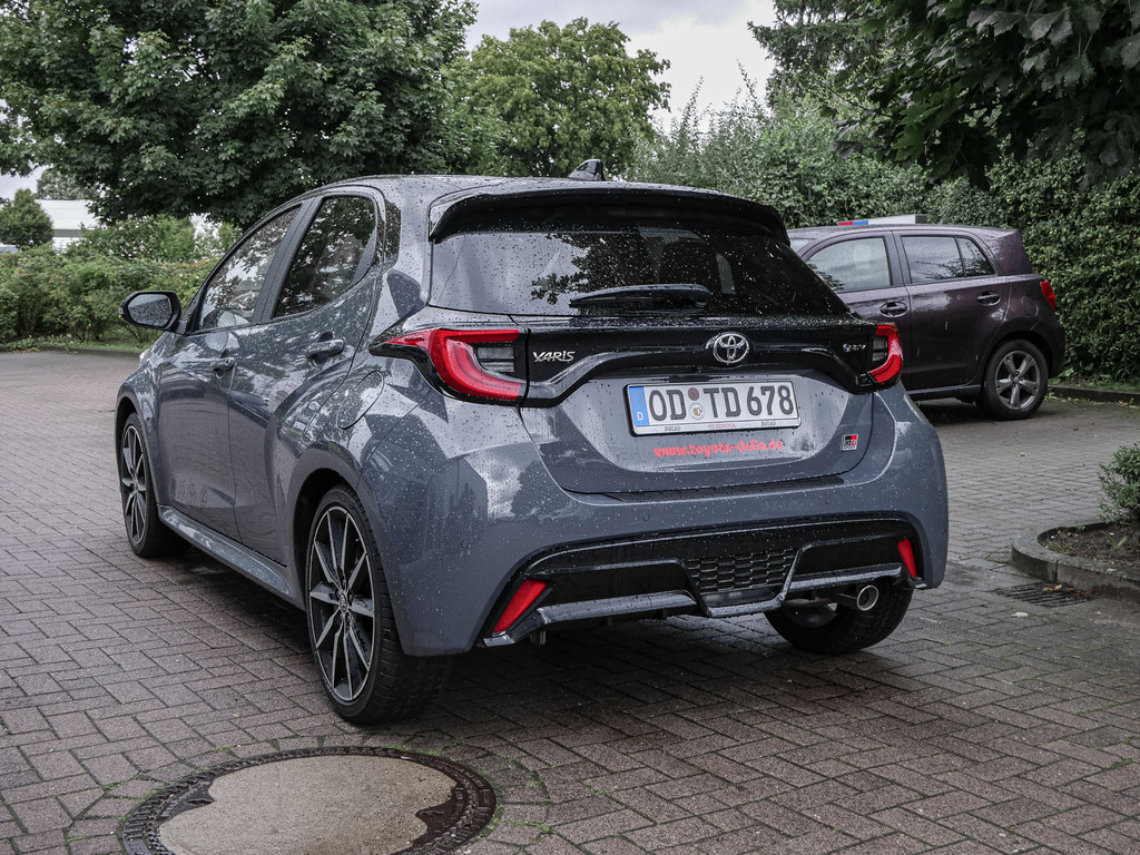 Fahrzeugansicht TOYOTA Yaris 1.5 Hybrid GR Sport - Bild 44