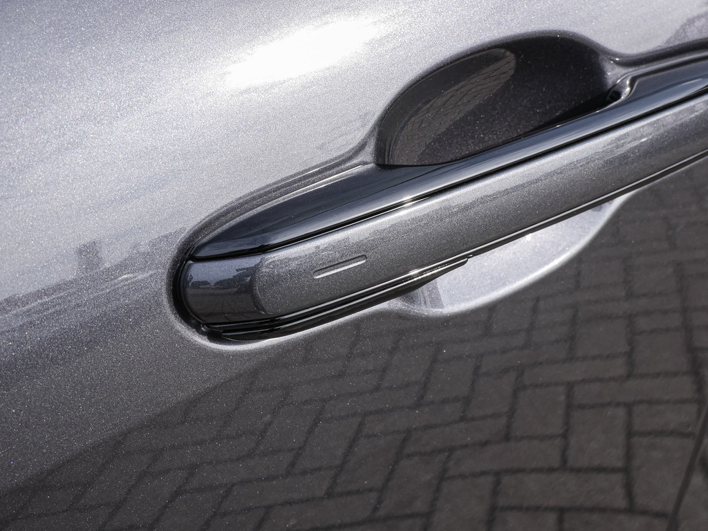 Fahrzeugansicht LEXUS LBX Emotion Safe & Sound - Bild 2