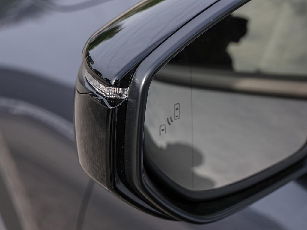 Fahrzeugansicht LEXUS LBX Emotion Safe & Sound - Bild 3