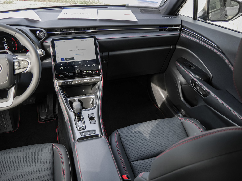 Fahrzeugansicht LEXUS LBX Emotion Safe & Sound - Bild 9