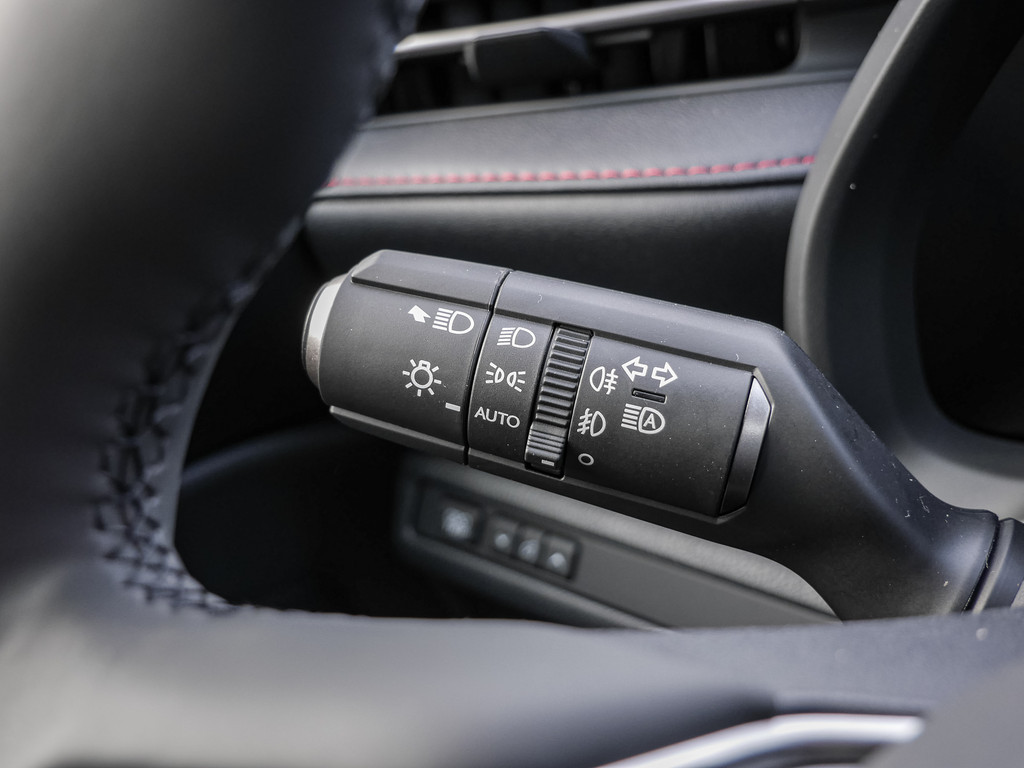 Fahrzeugansicht LEXUS LBX Emotion Safe & Sound - Bild 26