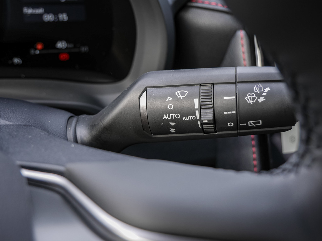 Fahrzeugansicht LEXUS LBX Emotion Safe & Sound - Bild 27