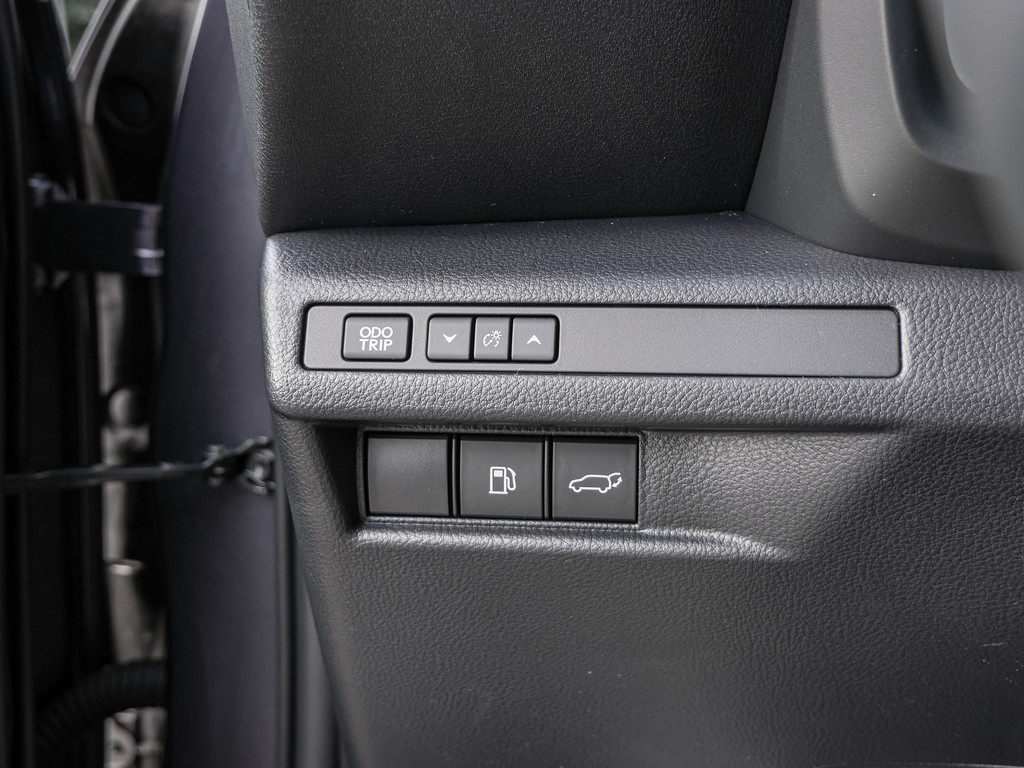 Fahrzeugansicht LEXUS LBX Emotion Safe & Sound - Bild 31