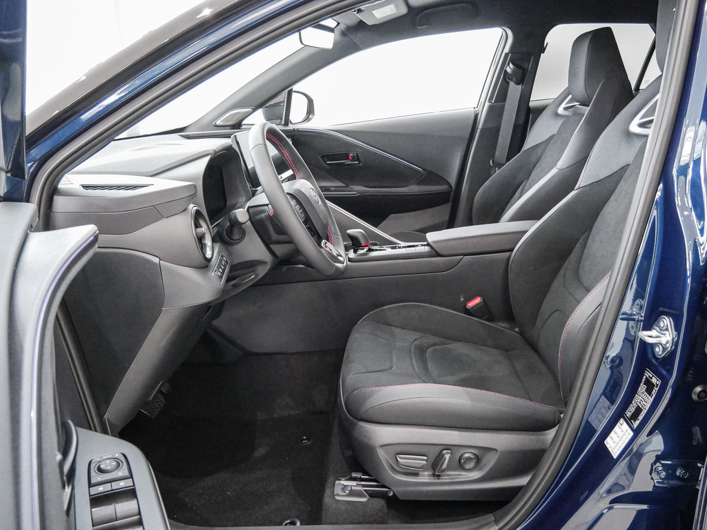 Fahrzeugansicht TOYOTA C-HR 2.0 Plug-In Hybrid GR Sport - Bild 11