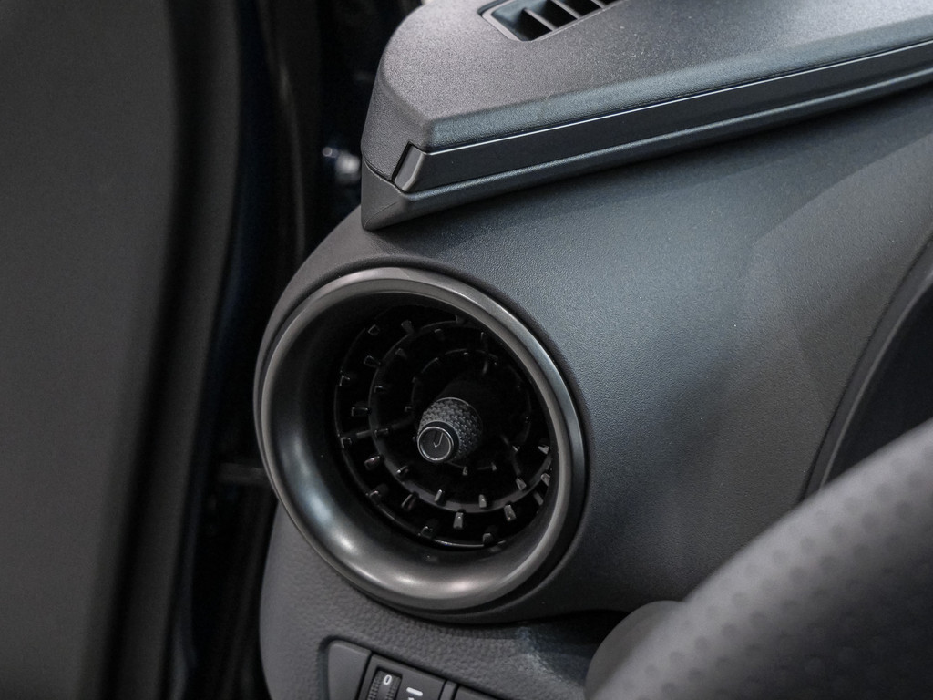 Fahrzeugansicht TOYOTA C-HR 2.0 Plug-In Hybrid GR Sport - Bild 29