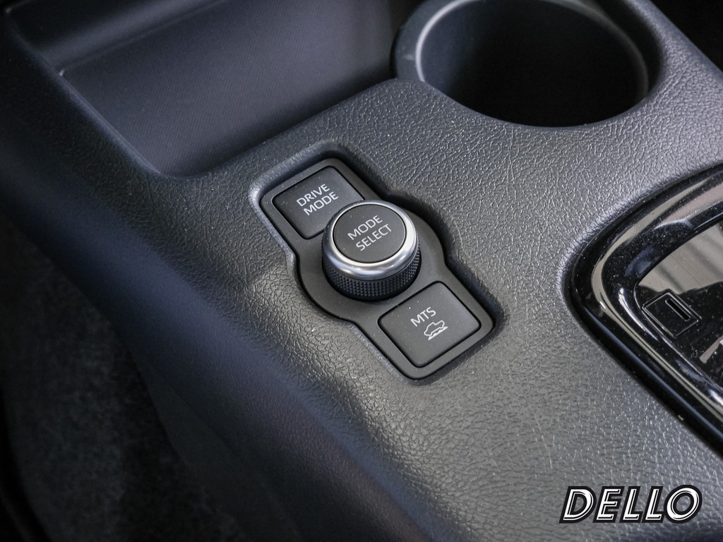 Fahrzeugansicht TOYOTA Hilux 2.8 Double Cab Invincible 4x4 - Bild 25