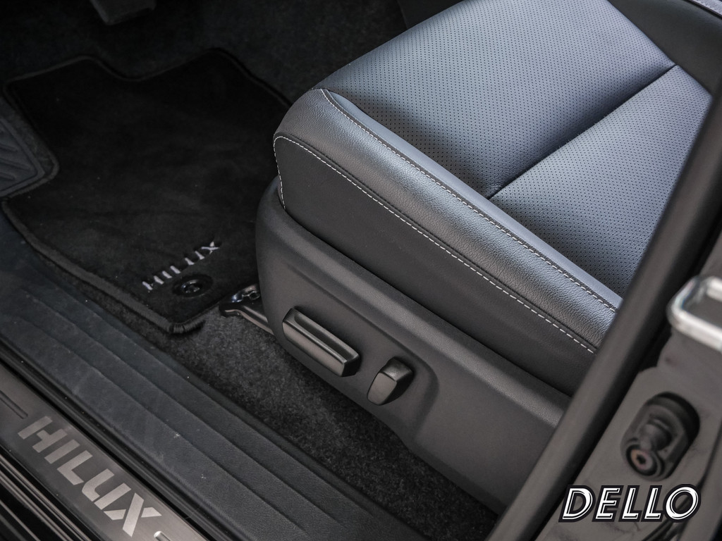 Fahrzeugansicht TOYOTA Hilux 2.8 Double Cab Invincible 4x4 - Bild 40