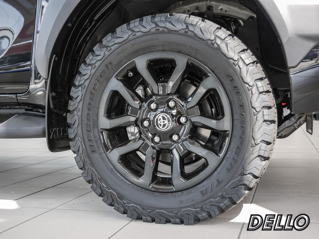 Fahrzeugansicht TOYOTA Hilux 2.8 Double Cab Invincible 4x4 - Bild 48