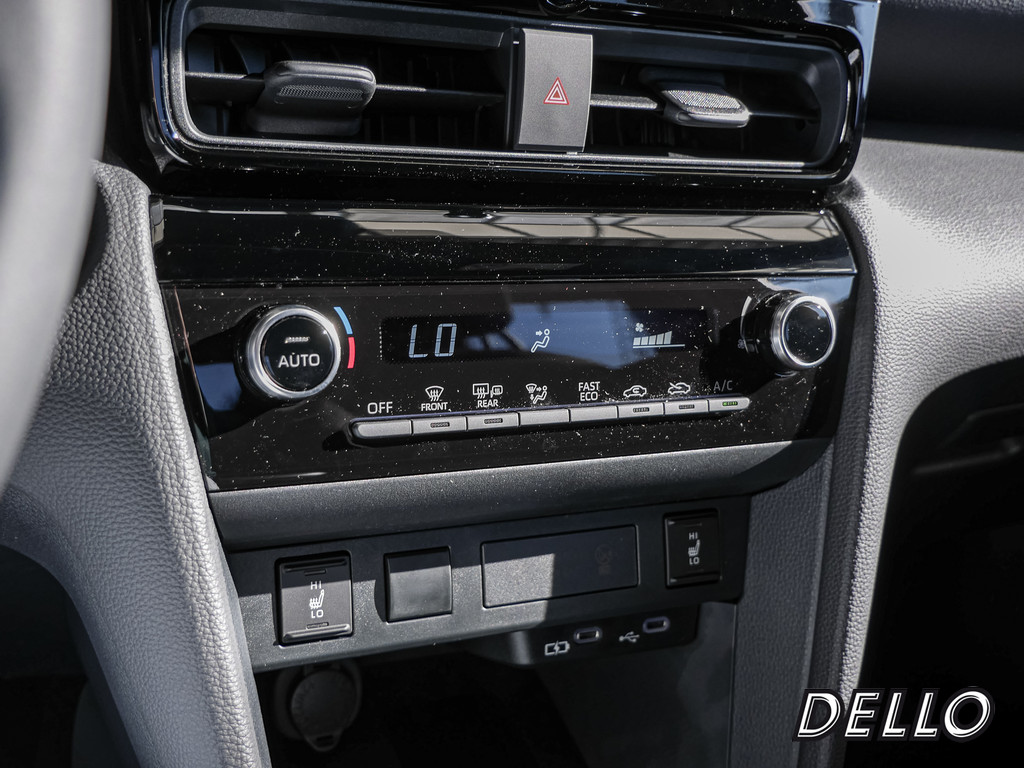 Fahrzeugansicht TOYOTA Yaris 1.5 Hybrid Teamplayer - Bild 4