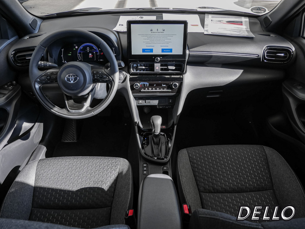 Fahrzeugansicht TOYOTA Yaris 1.5 Hybrid Teamplayer - Bild 23