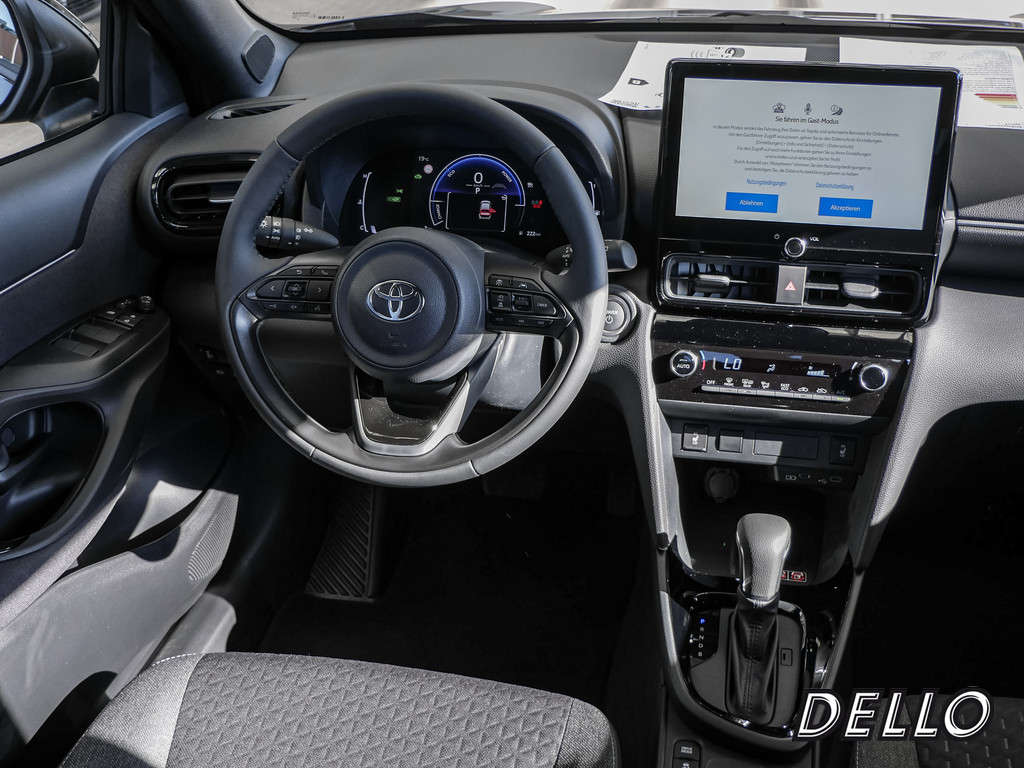 Fahrzeugansicht TOYOTA Yaris 1.5 Hybrid Teamplayer - Bild 25
