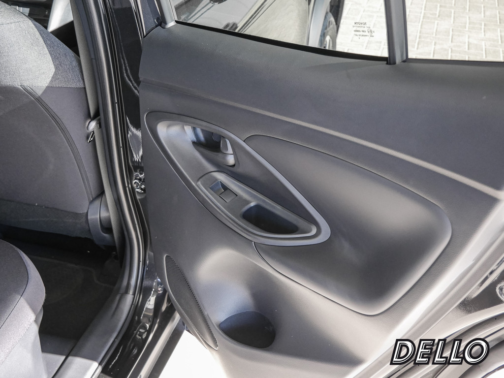 Fahrzeugansicht TOYOTA Yaris 1.5 Hybrid Teamplayer - Bild 27