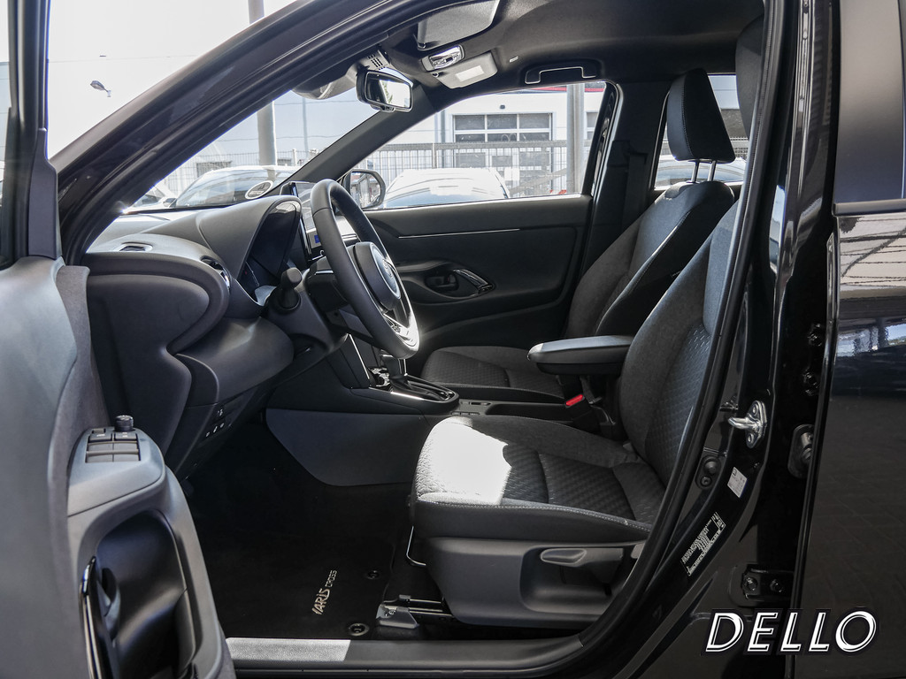 Fahrzeugansicht TOYOTA Yaris 1.5 Hybrid Teamplayer - Bild 4