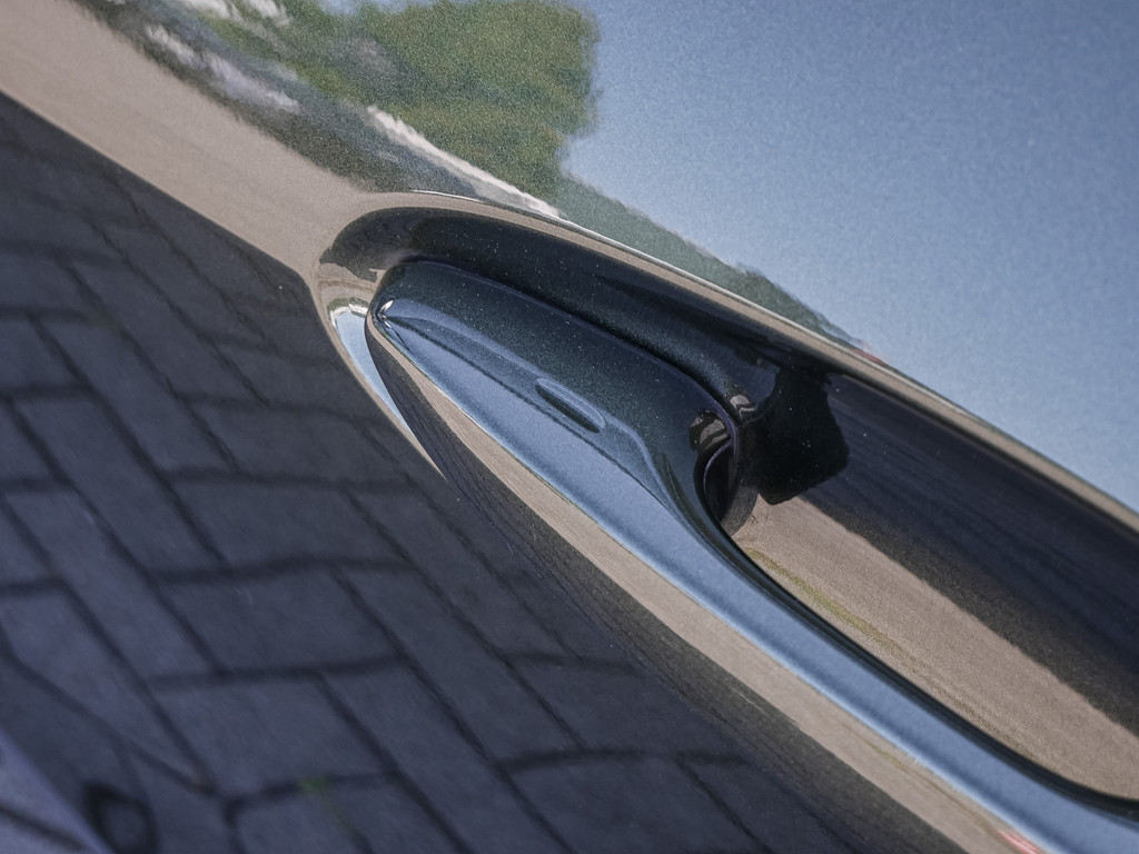 Fahrzeugansicht LEXUS UX 250h Style Edition - Bild 9