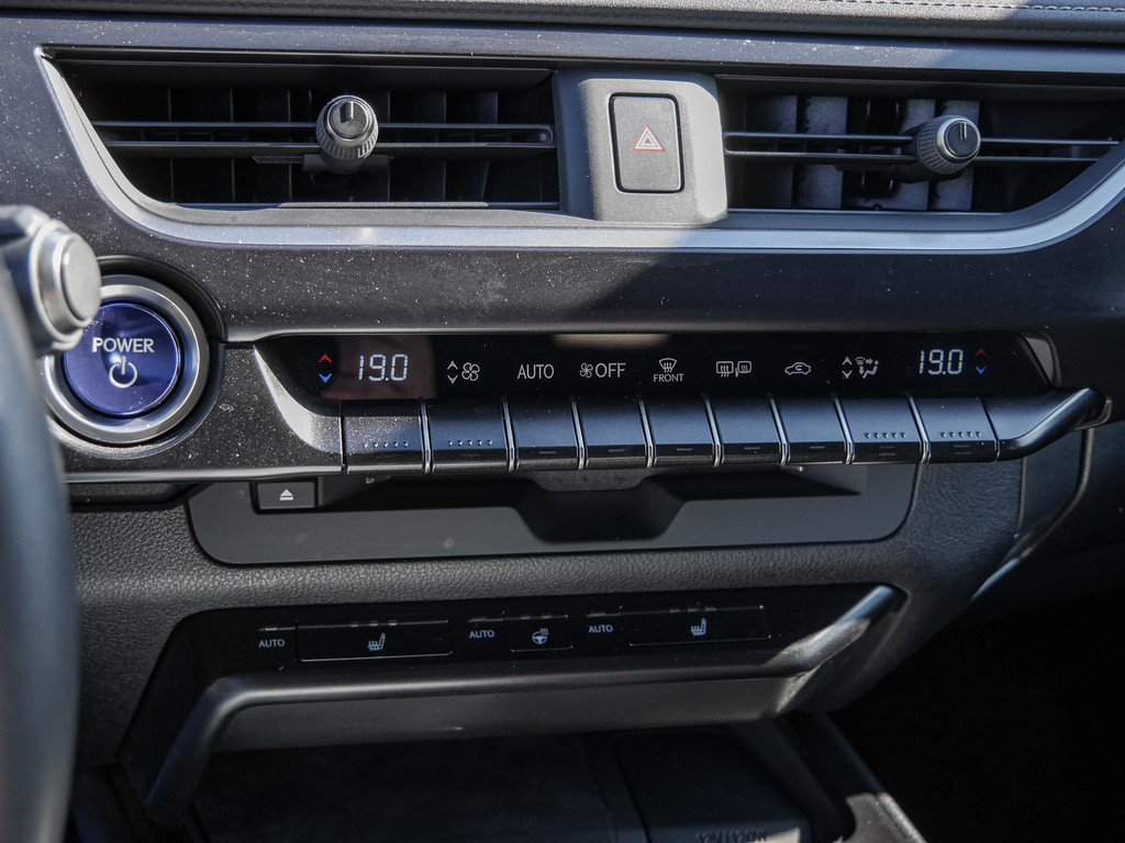 Fahrzeugansicht LEXUS UX 250h Style Edition - Bild 16