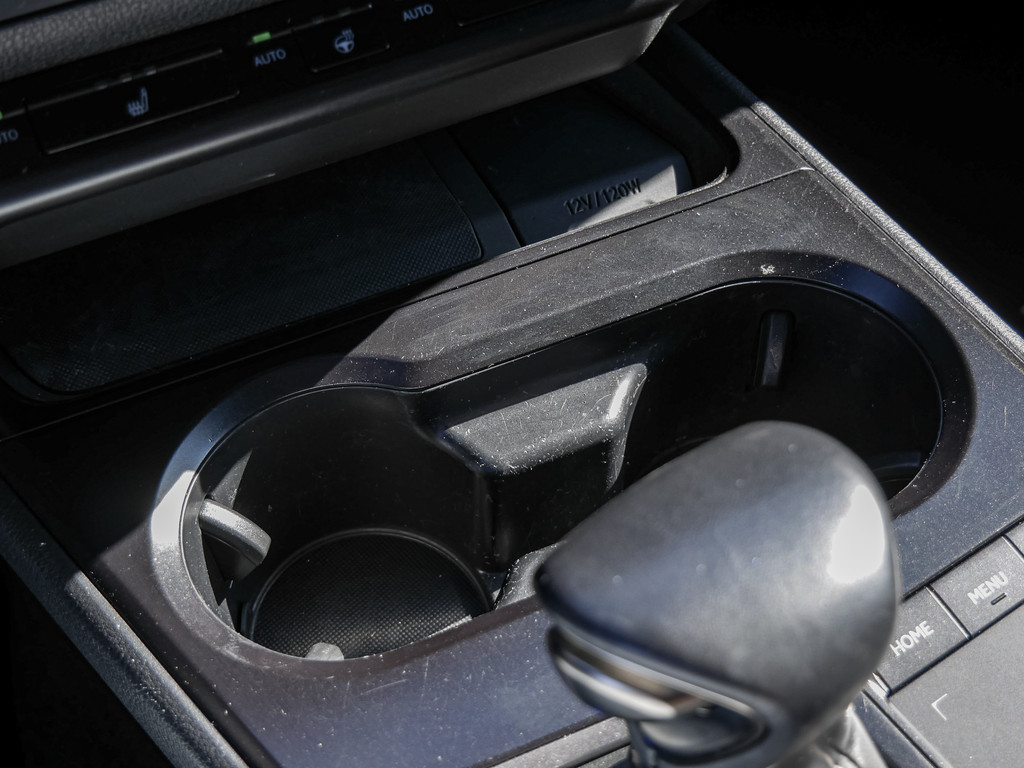 Fahrzeugansicht LEXUS UX 250h Style Edition - Bild 18