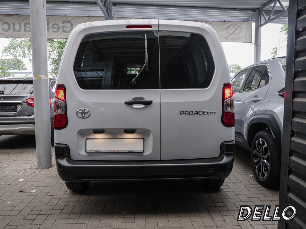Fahrzeugansicht TOYOTA Proace City 1.5 L2 Meister - Bild 26
