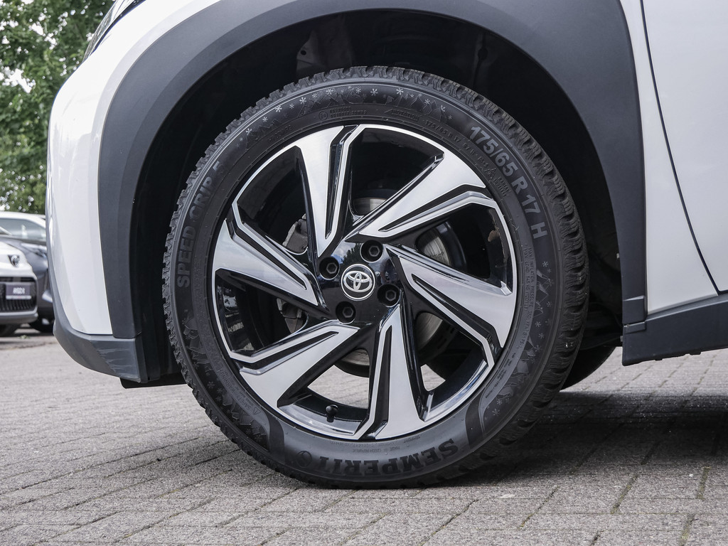 Fahrzeugansicht TOYOTA Aygo X 1.0 Play - Bild 36