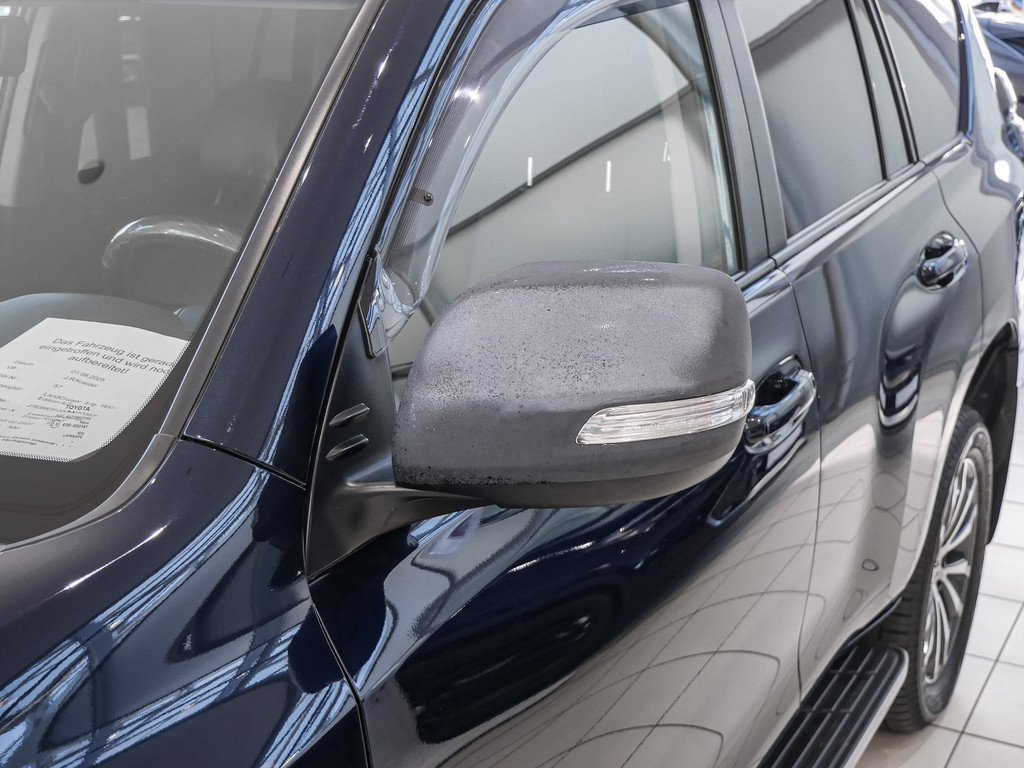 Fahrzeugansicht TOYOTA Land Cruiser 2.8 D-4D TEC-Edition - Bild 2