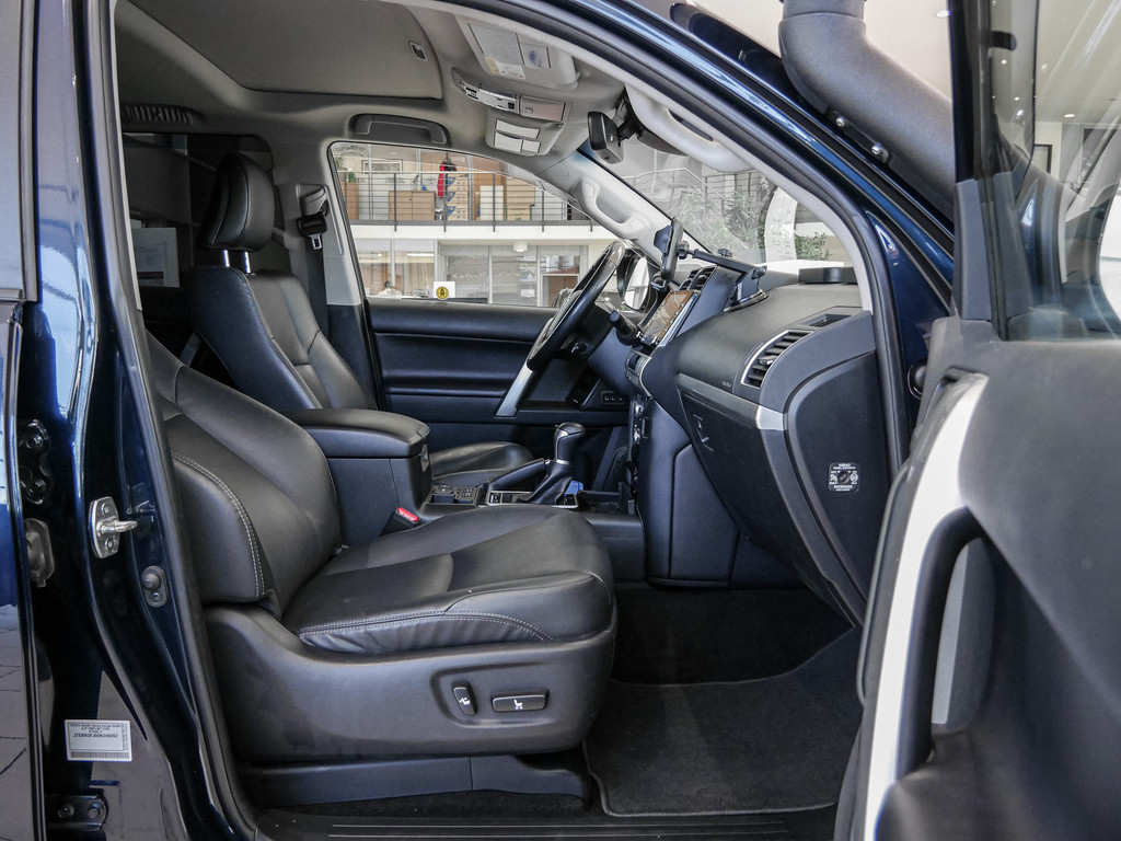 Fahrzeugansicht TOYOTA Land Cruiser 2.8 D-4D TEC-Edition - Bild 7