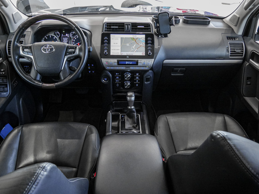 Fahrzeugansicht TOYOTA Land Cruiser 2.8 D-4D TEC-Edition - Bild 9