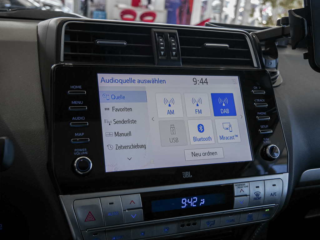 Fahrzeugansicht TOYOTA Land Cruiser 2.8 D-4D TEC-Edition - Bild 19