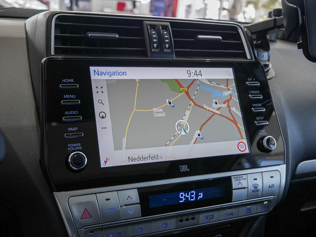 Fahrzeugansicht TOYOTA Land Cruiser 2.8 D-4D TEC-Edition - Bild 20