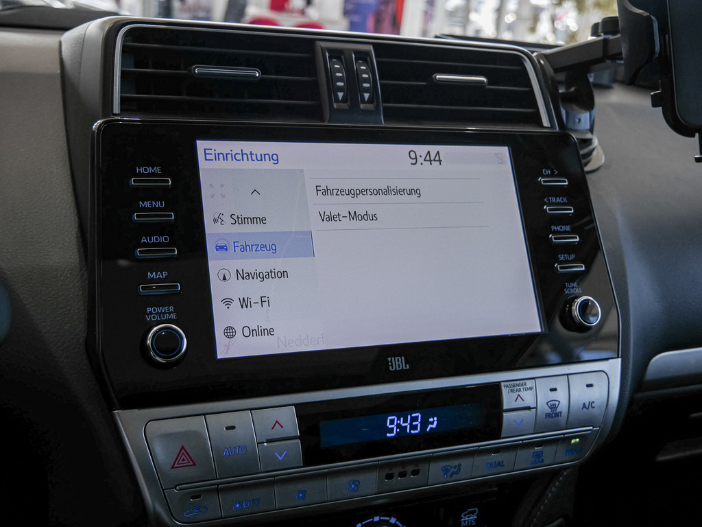 Fahrzeugansicht TOYOTA Land Cruiser 2.8 D-4D TEC-Edition - Bild 21